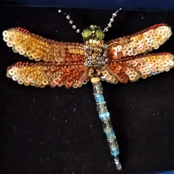 Elegant Multicolor Dragonfly Brooch - Picture 1 of 4